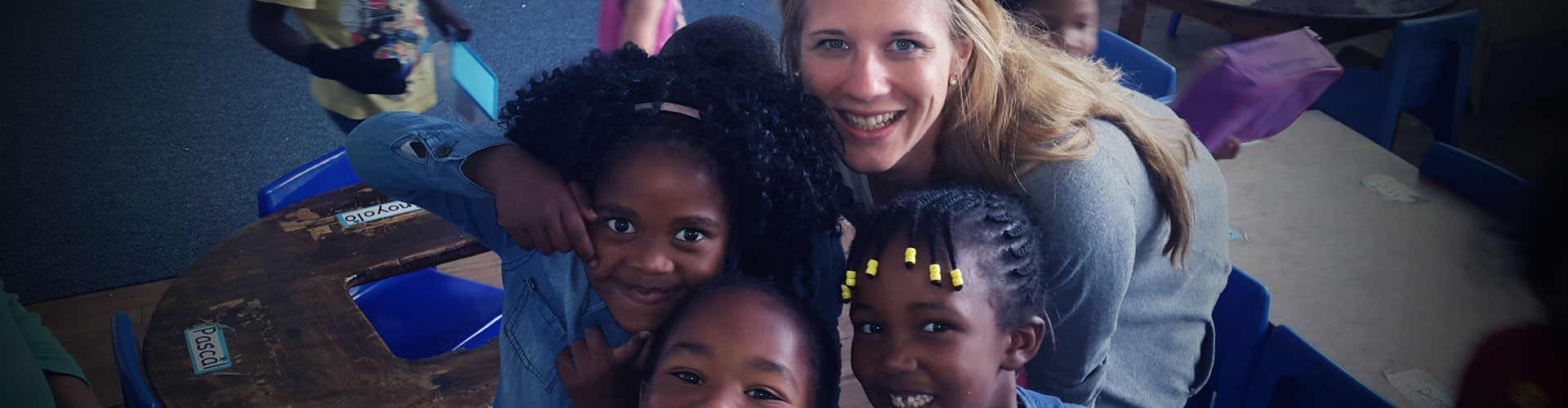 Voluntário de cuidados infantis e bem-estar social na África do Sul