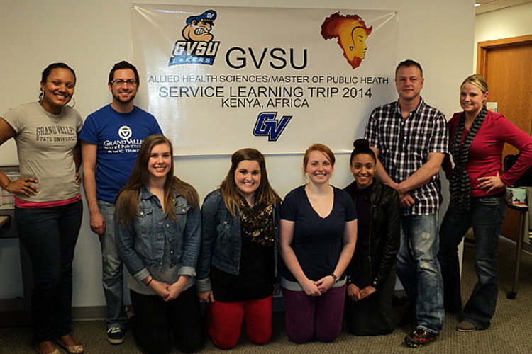Health Sciences group from Grand Valley State University in Kenya Program>