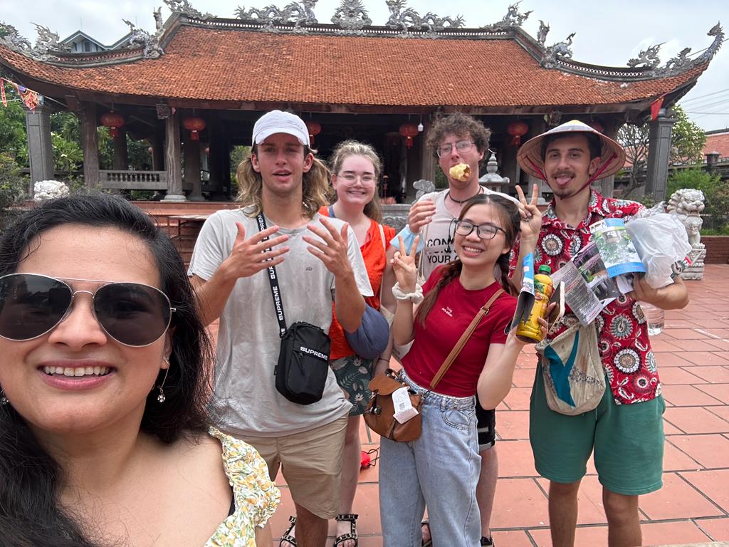 volunteer in vietnam