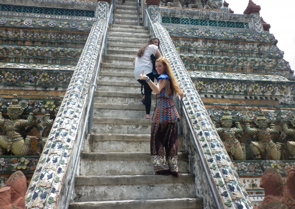 temple in Chiang mai thailand, volunteering solutions