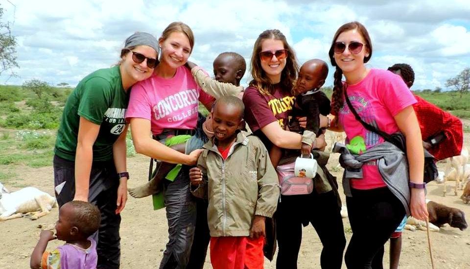 Top 10 Volunteer Abroad Destinations For 2022 | Volunteering Solutions