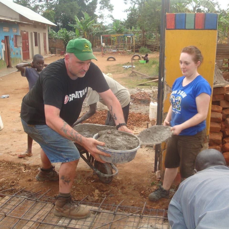 volunteer in uganda