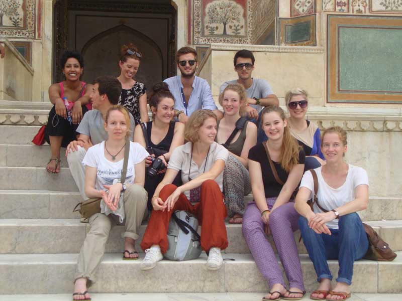 Group-Volunteering-in-India