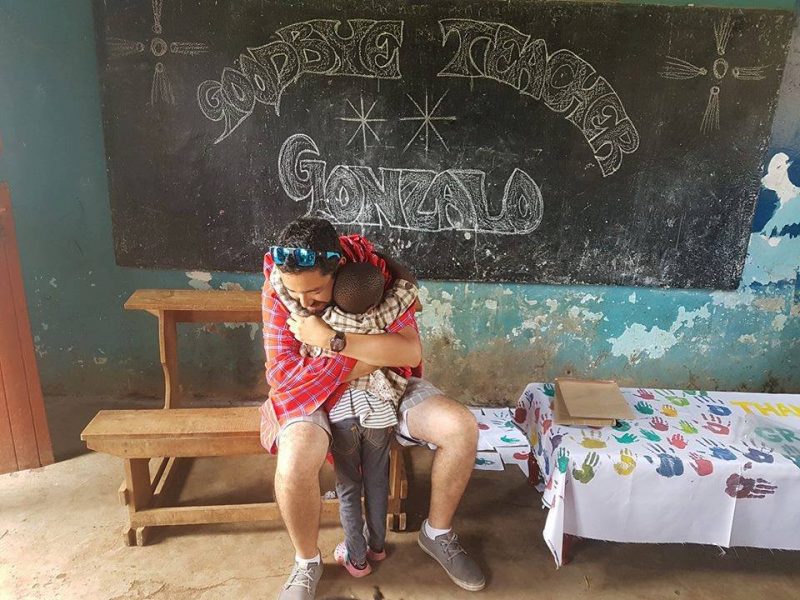 volunteer teaching in Tanzania