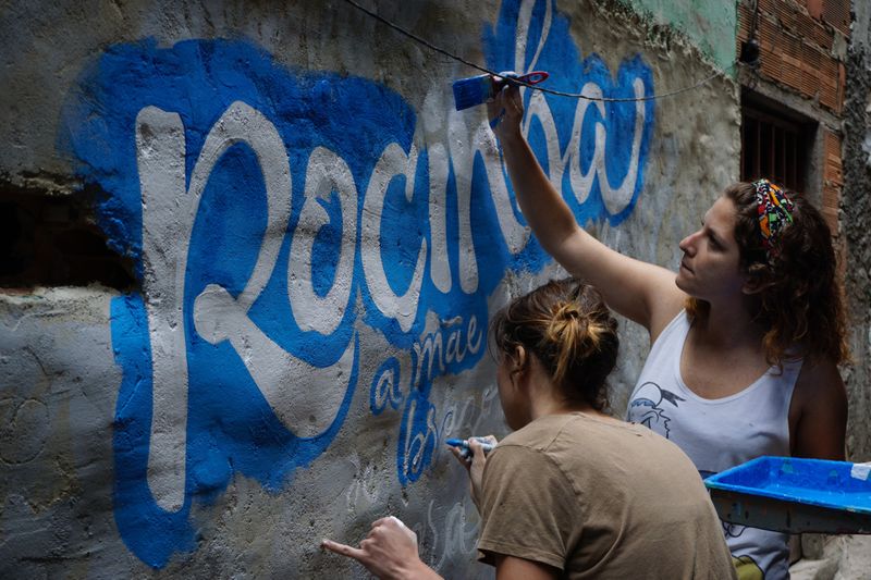 Art and Mural Lessons in Rio