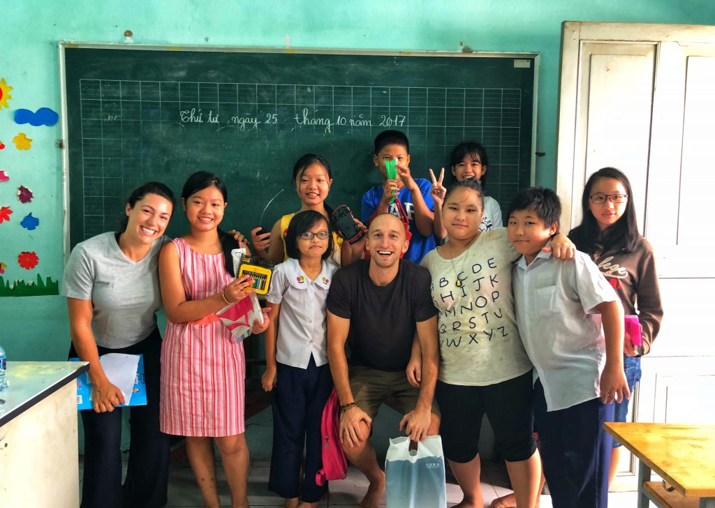 vounteer teaching vietnam