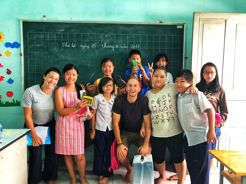 volunteer teaching vietnam