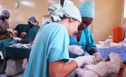 medical volunteer in uganda