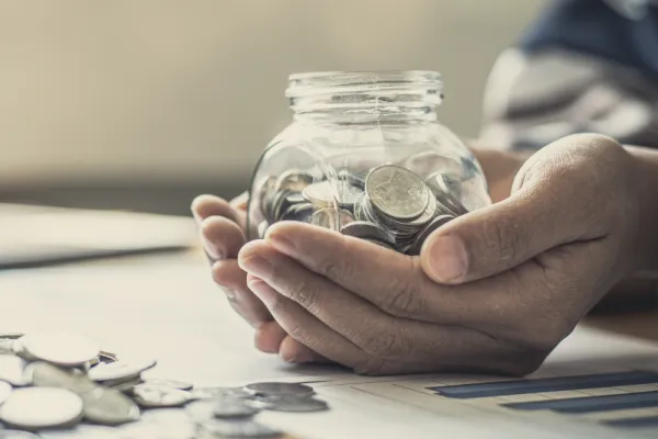 Simple Money Saving Tips for Volunteering Abroad 