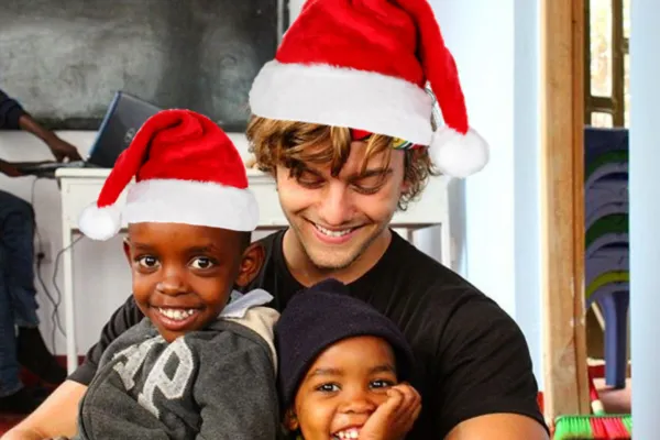 Christmas Volunteer Opportunities – Travel &#038; Give Back This Festive Season!