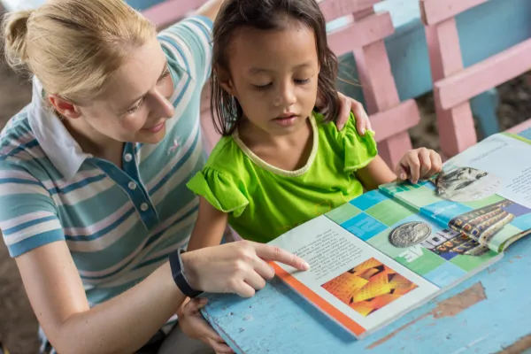 Teaching Volunteering Abroad &#8211; A Comprehensive Guidebook