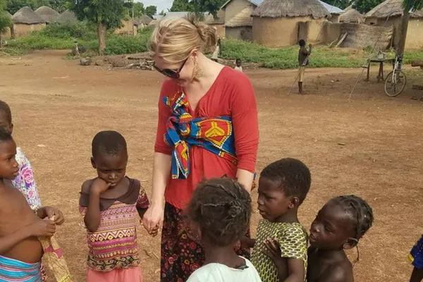 Why Is It Necessary To Volunteer Abroad Through An Organization?