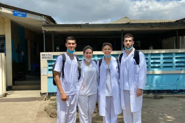 The Importance of Medical Volunteering &#038; Its Benefits