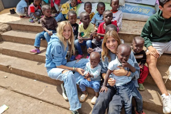 What You Must Know before Volunteering Abroad
