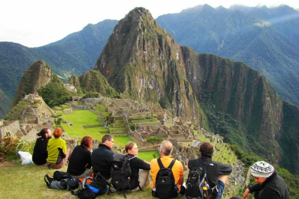 Volunteering Abroad Opportunities for Spanish Speakers