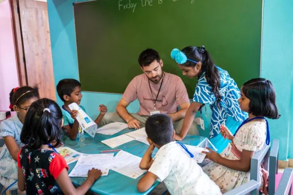 Children Teaching Project - Sri Lanka