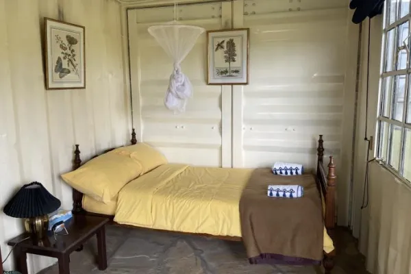 Seja voluntário no Programa de Conservação e Reabilitação de Aves de Rapina do Quênia.