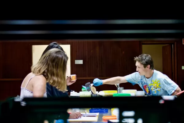 Volunteer for Fighting Food Waste and Hunger - Portugal Volunteer for Fighting Food Waste and Hunger - Portugal