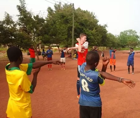 Freiwilliges Sportvolontariat em Gana | Allenamen van calcio