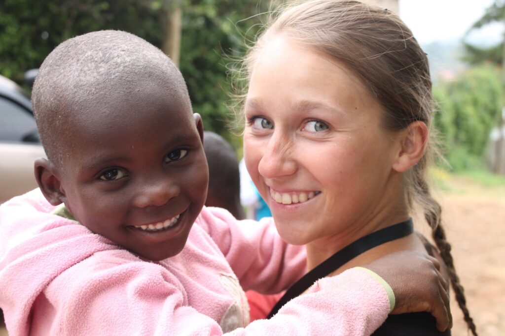 5 Amazing Ways To Make A Difference By Volunteering In 2026