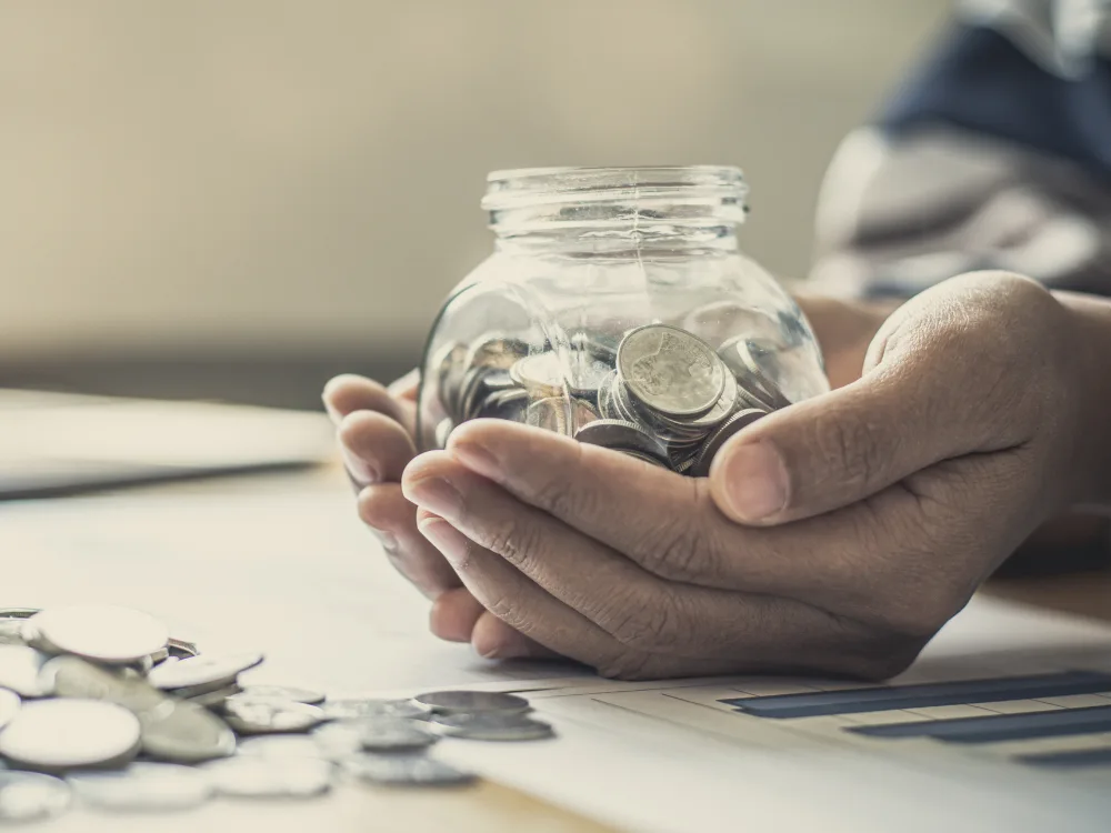 Consejos sencillos para ahorrar dinero al hacer voluntariado en el extranjero.