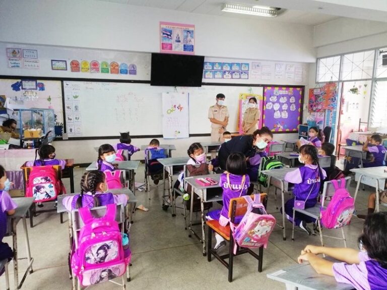 A gap year volunteer teaching English in Thailand