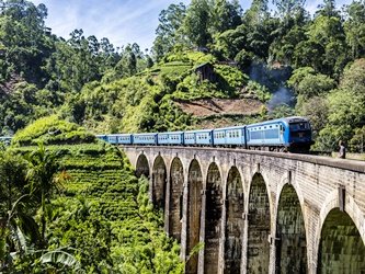 Scenic train ride from Nuwara Eliya to Ella